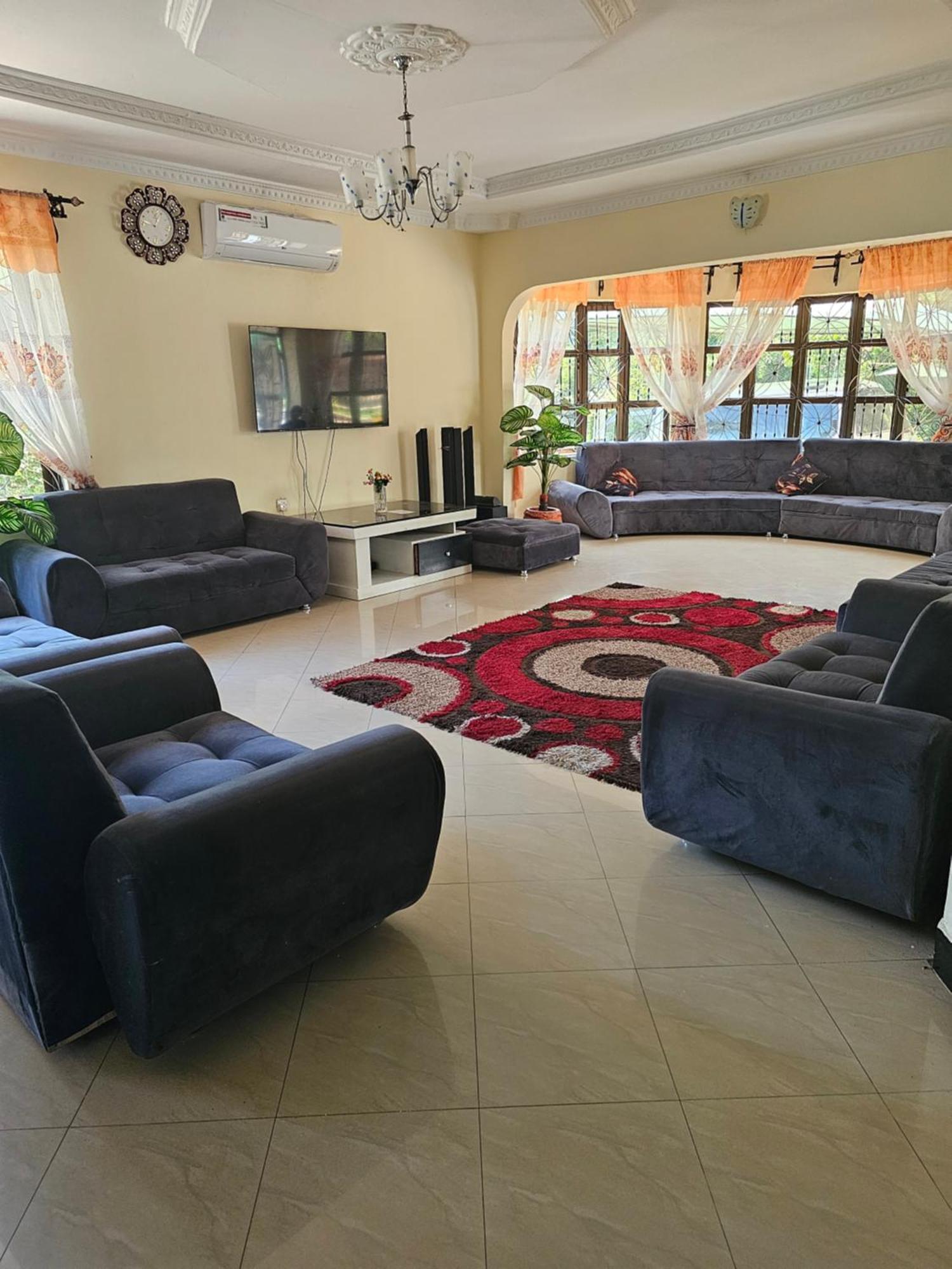 B-More Comfort Stay Boma la Ngombe Экстерьер фото