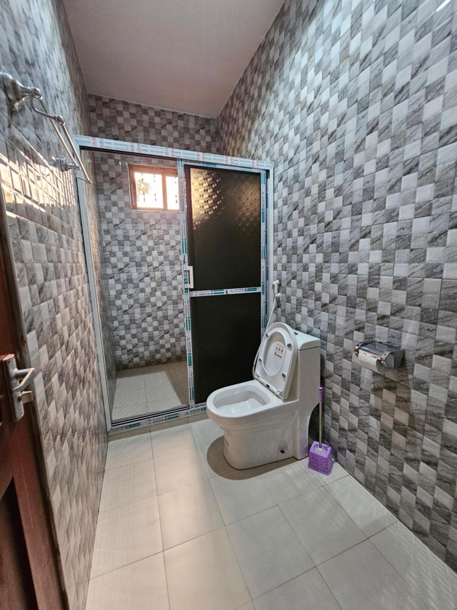 B-More Comfort Stay Boma la Ngombe Экстерьер фото